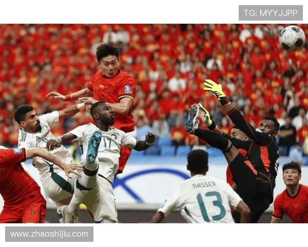 中国男足奋力拼搏逆转取胜展现团队精神点燃全国球迷激情