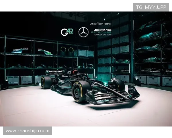 F1赛季最新动态：梅赛德斯车队引擎更新与赛道适应性挑战解析