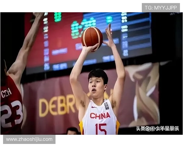 中国男篮战胜菲律宾队晋级世界杯八强，杨毅称赞球员拼搏精神