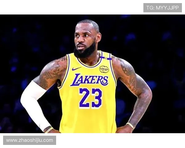 詹姆斯再创里程碑湖人逆转取胜浓眉关键封盖稳固球队季后赛席位